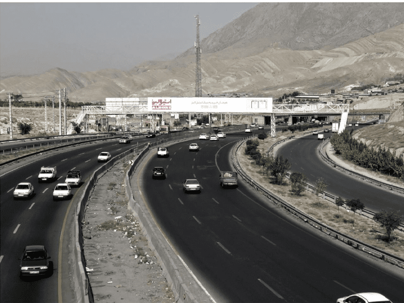 جاده قدیم تهران-جاجرود- مقابل ورودی فاز8 پردیس شرق به غرب (140متر)